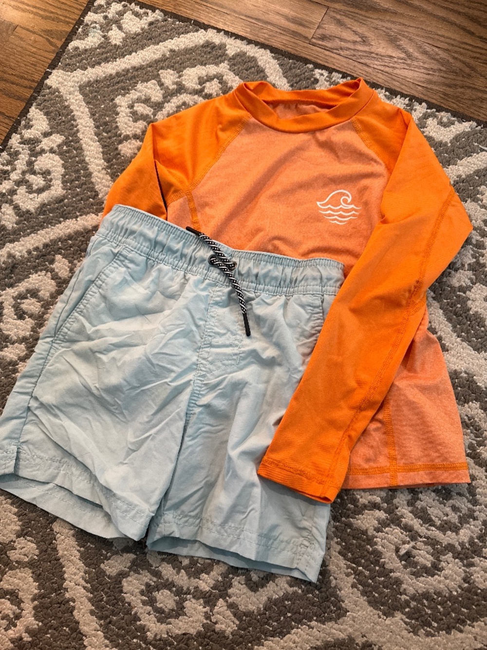 Art class swim set size 4/5